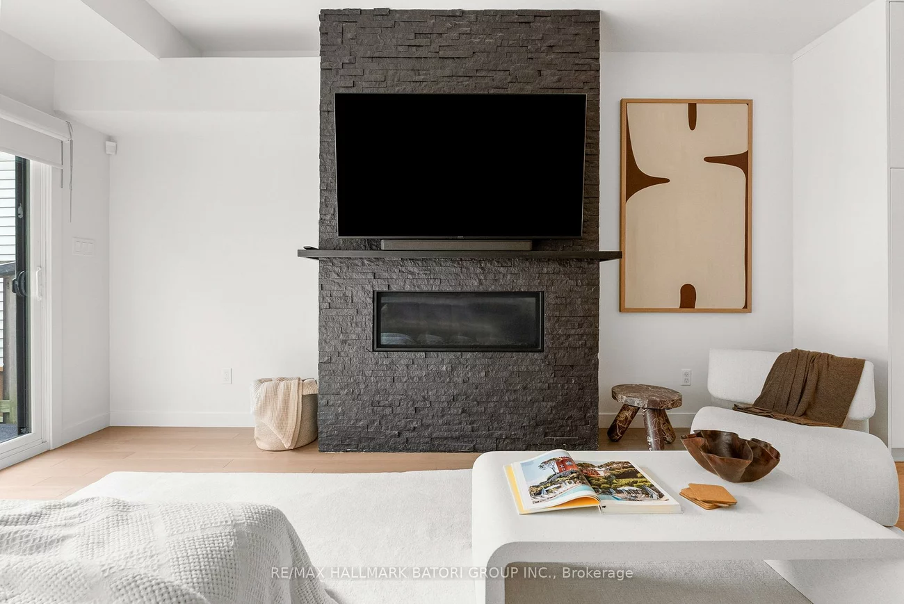 433, Ashdale, Greenwood-Coxwell, Toronto