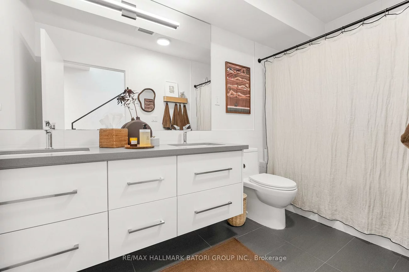 433, Ashdale, Greenwood-Coxwell, Toronto