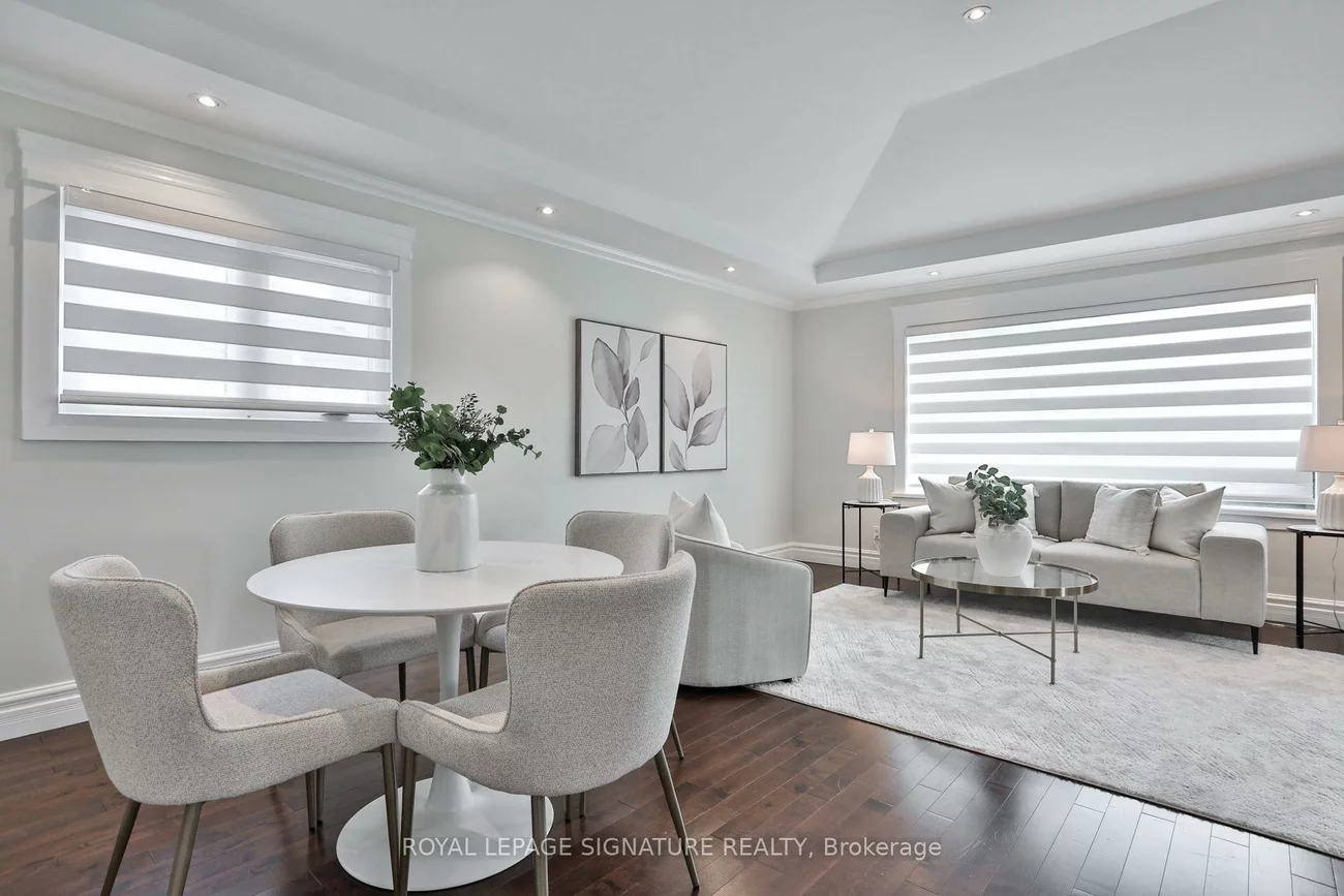 17, Flora, Dorset Park, Toronto