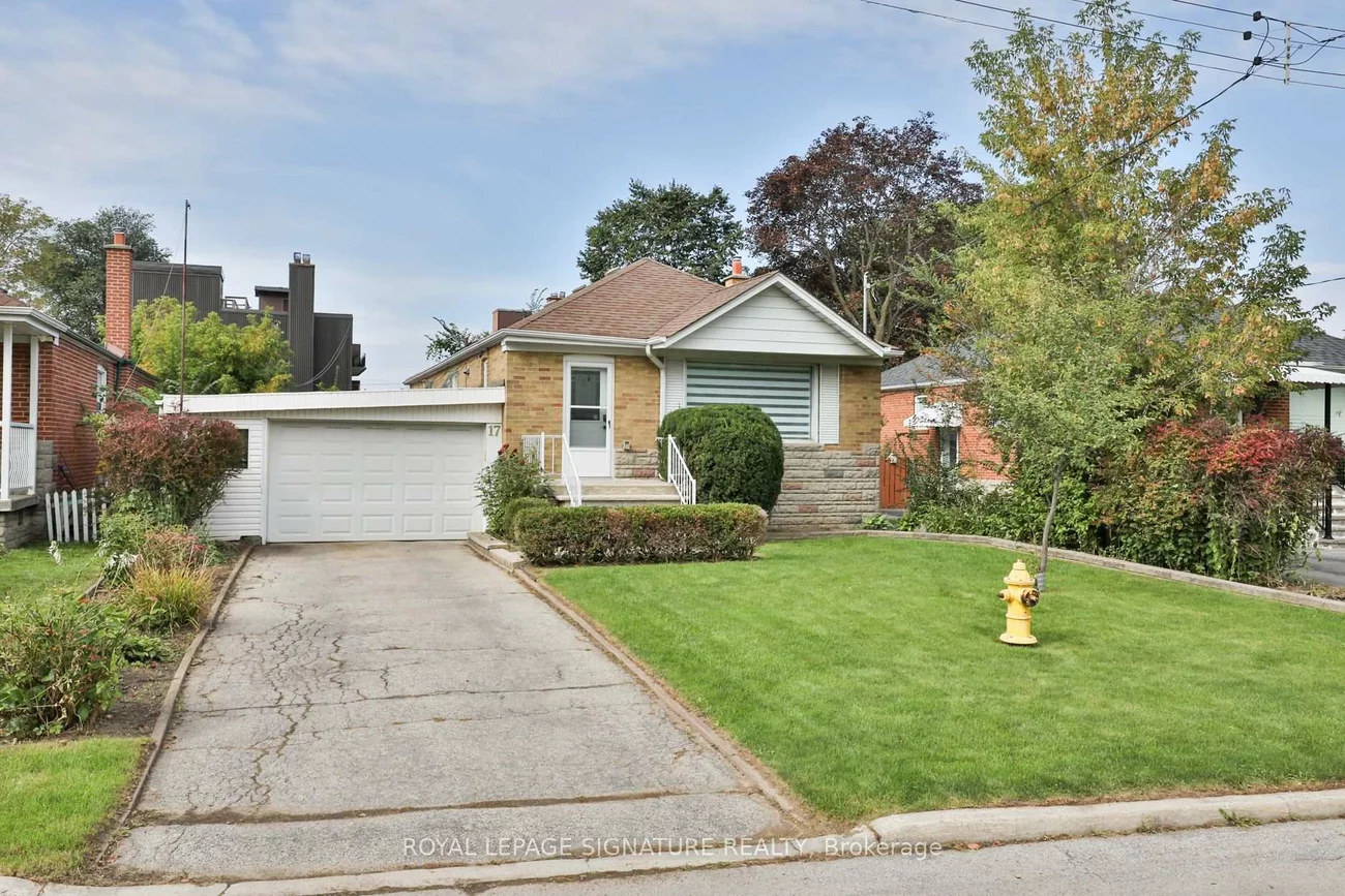 17, Flora, Dorset Park, Toronto