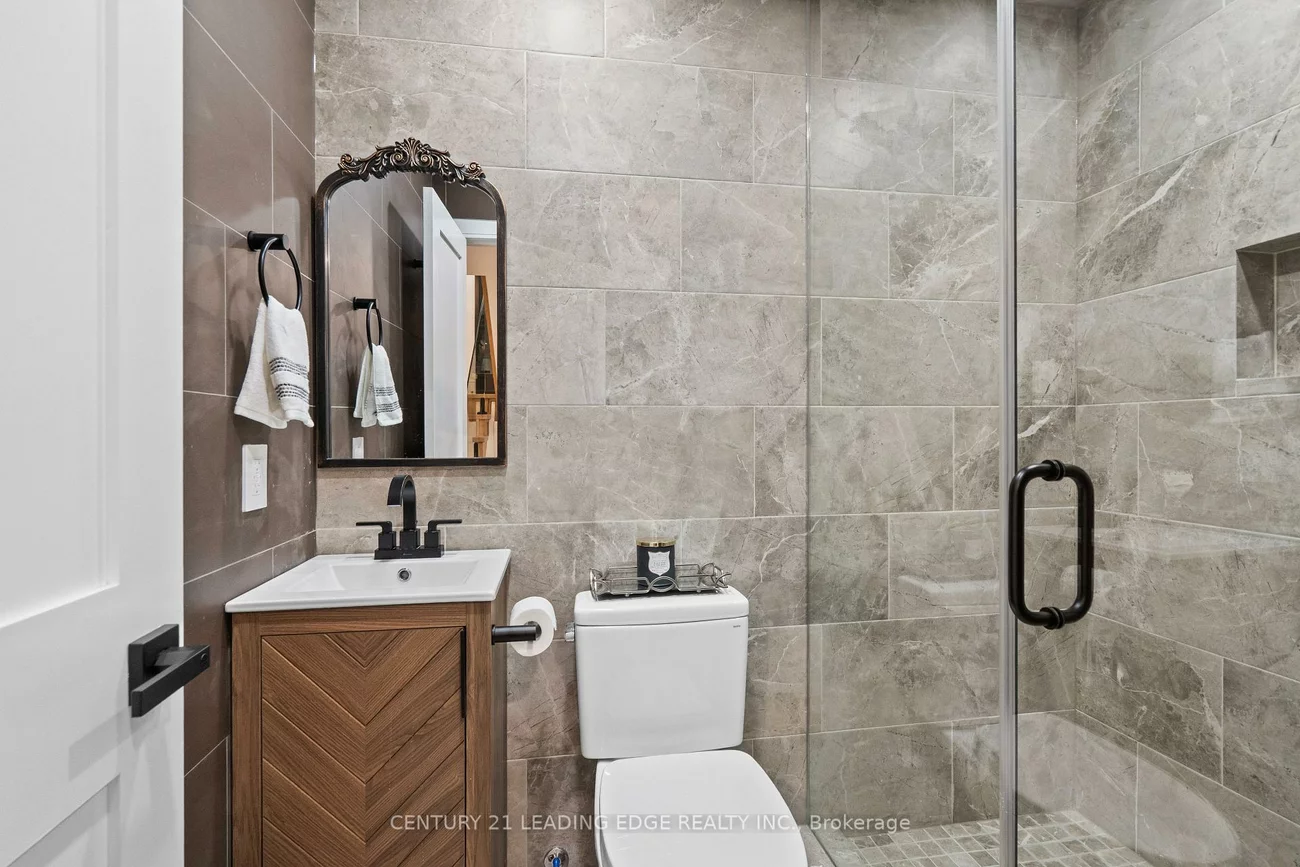 147, Durant, East York, Toronto