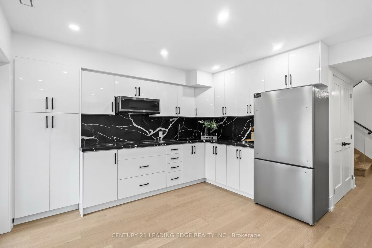 147, Durant, East York, Toronto