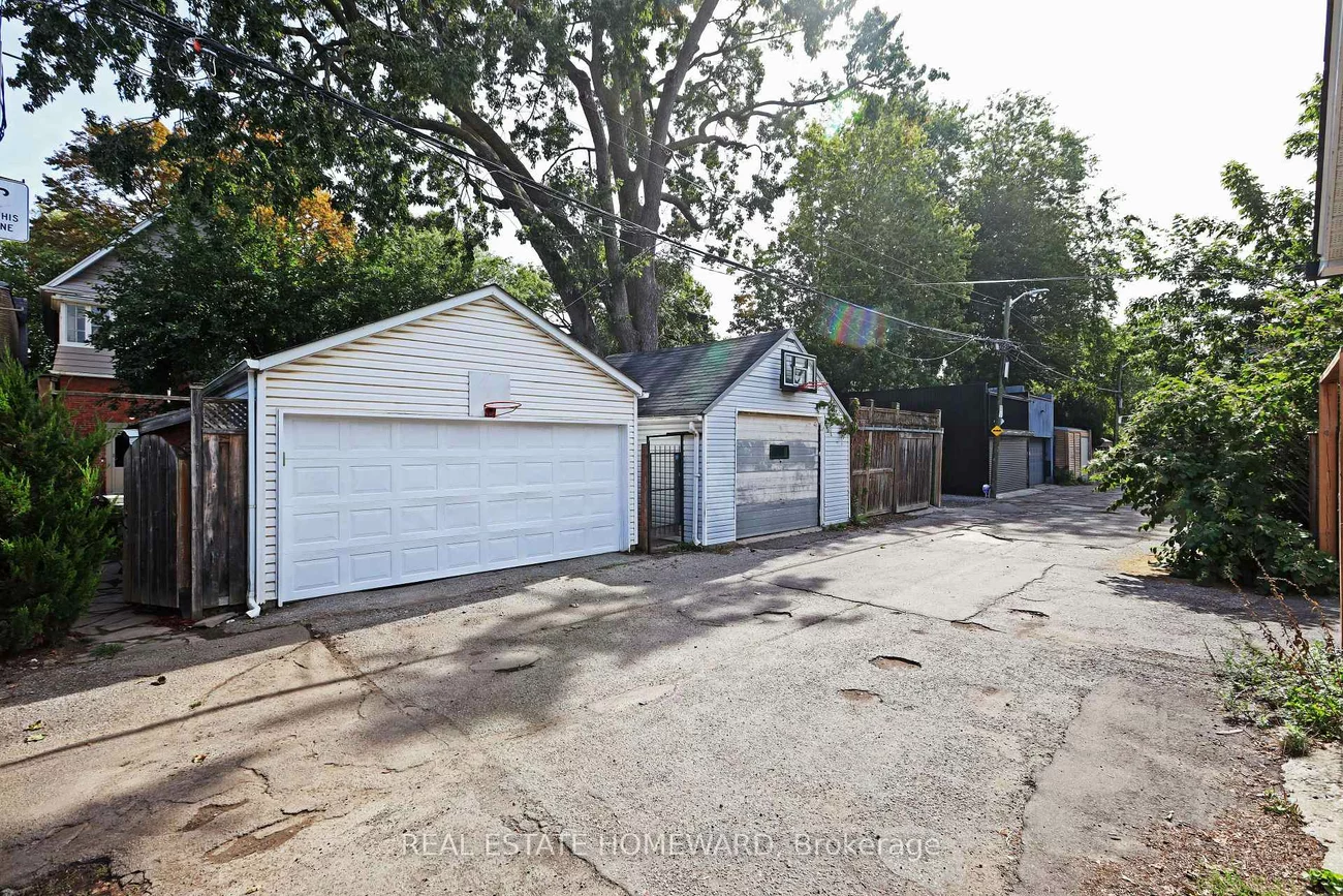 174, Heward, South Riverdale, Toronto