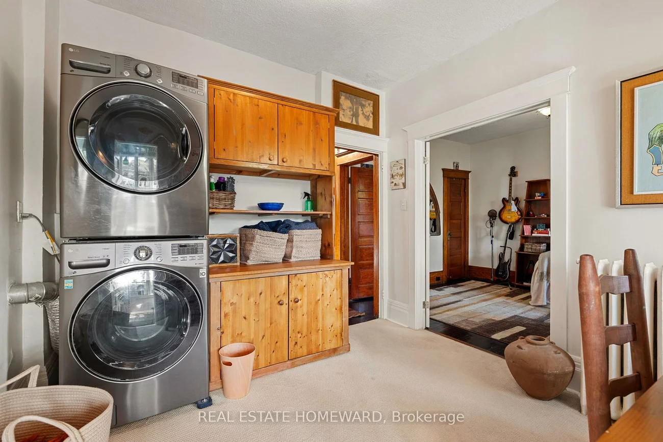 174, Heward, South Riverdale, Toronto