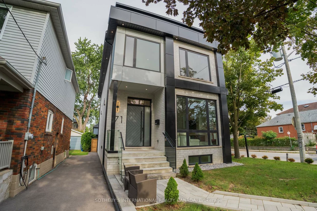 171, Durant, East York, Toronto