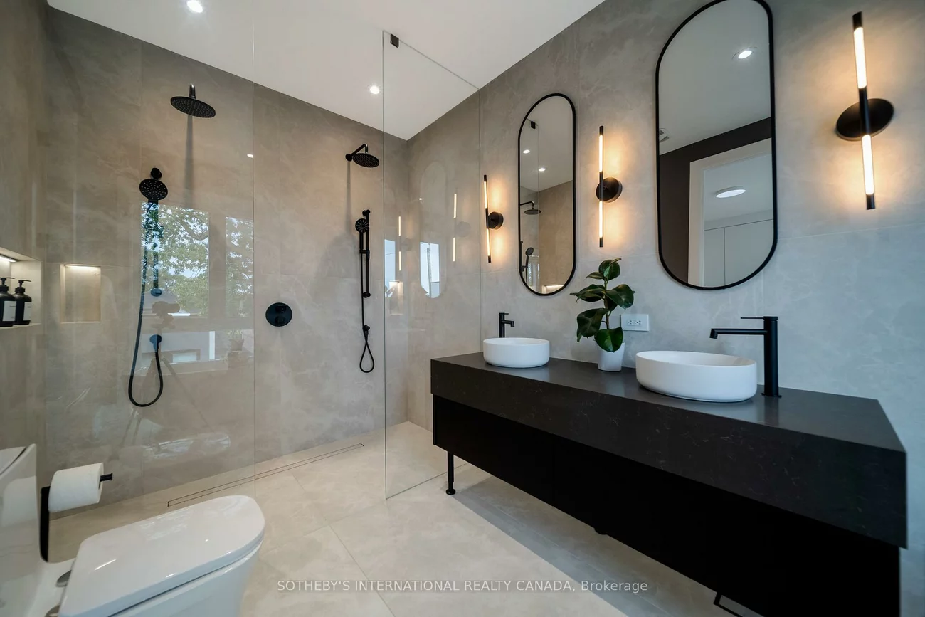 171, Durant, East York, Toronto
