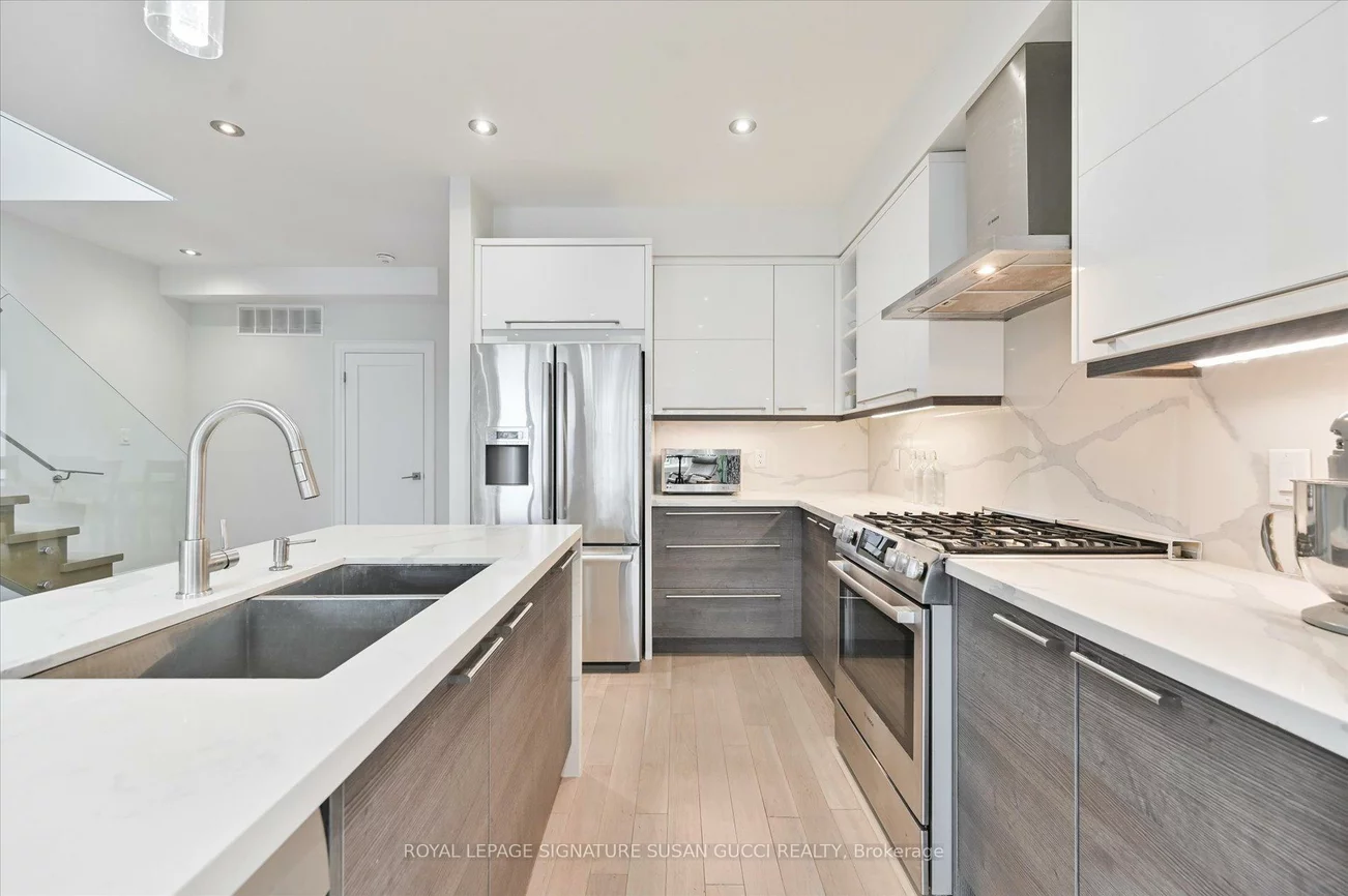 69, Holmstead, O'Connor-Parkview, Toronto