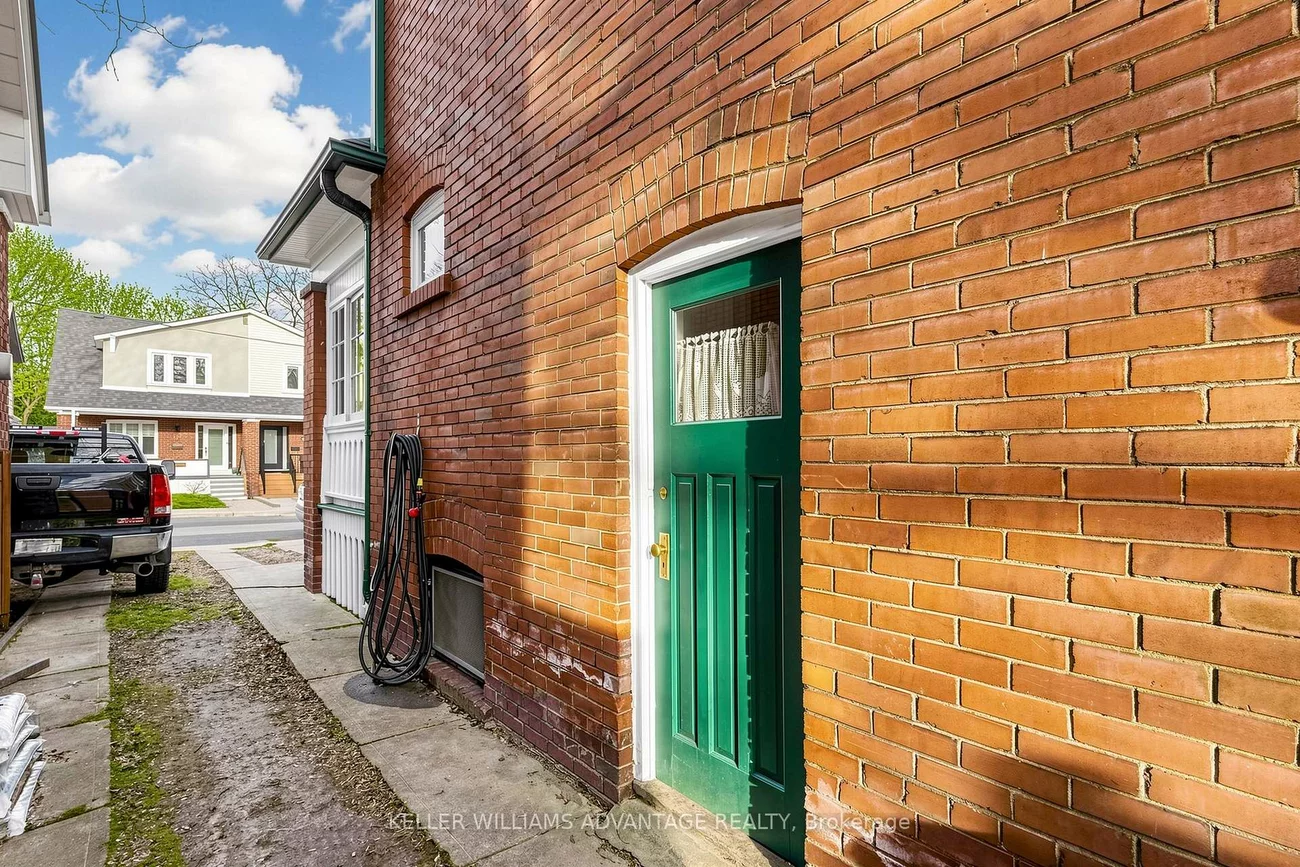 130, Elmer, The Beaches, Toronto
