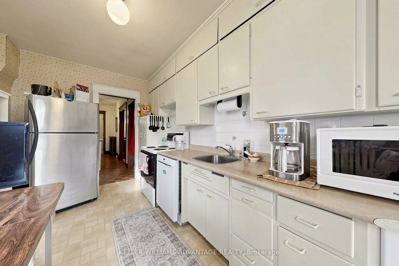 130, Elmer, The Beaches, Toronto