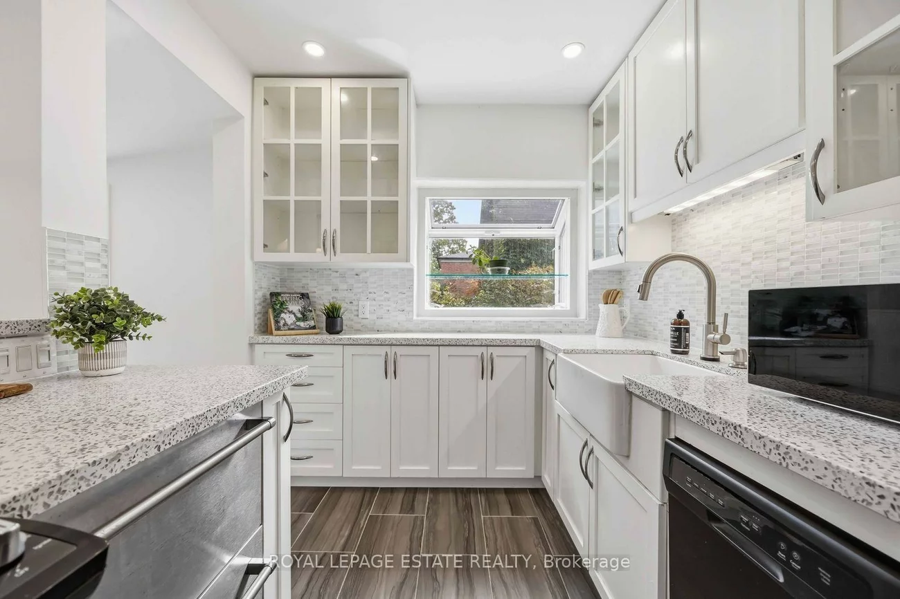 47, Harding, Birchcliffe-Cliffside, Toronto