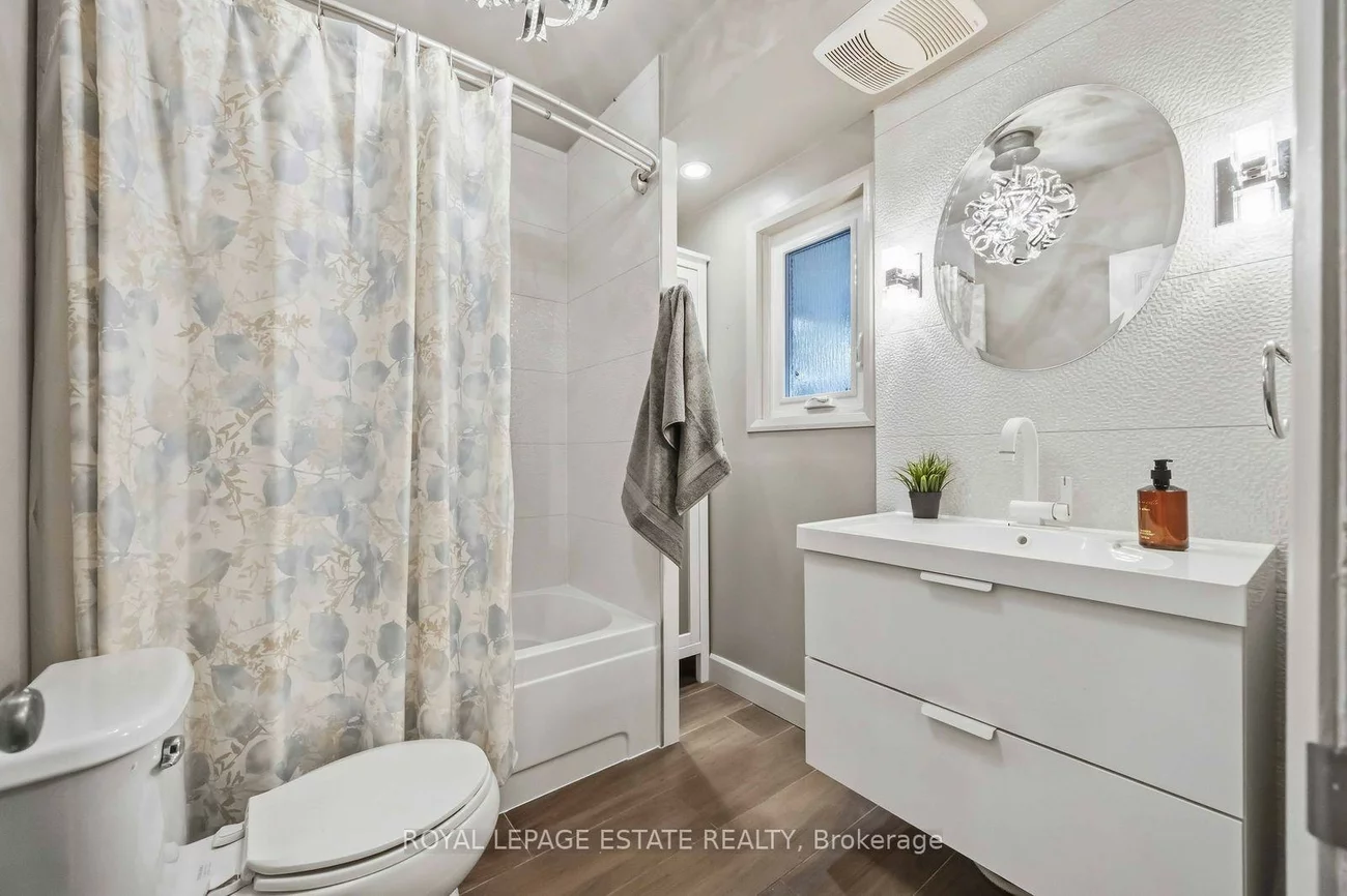 47, Harding, Birchcliffe-Cliffside, Toronto