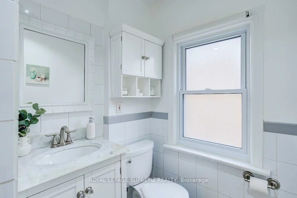 24, Wiley, Danforth Village-East York, Toronto