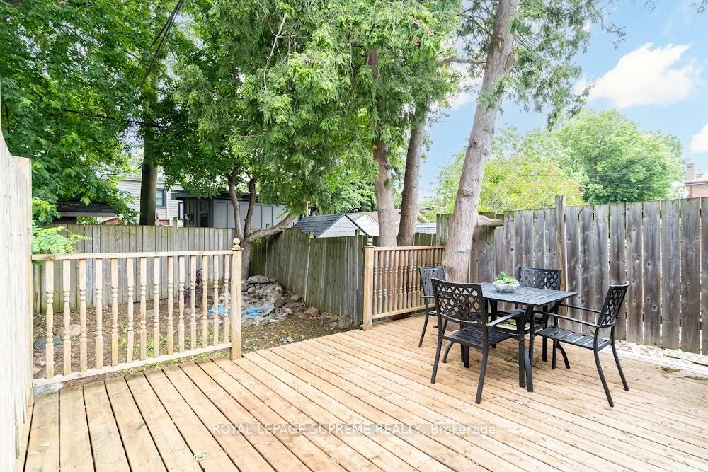 24, Wiley, Danforth Village-East York, Toronto