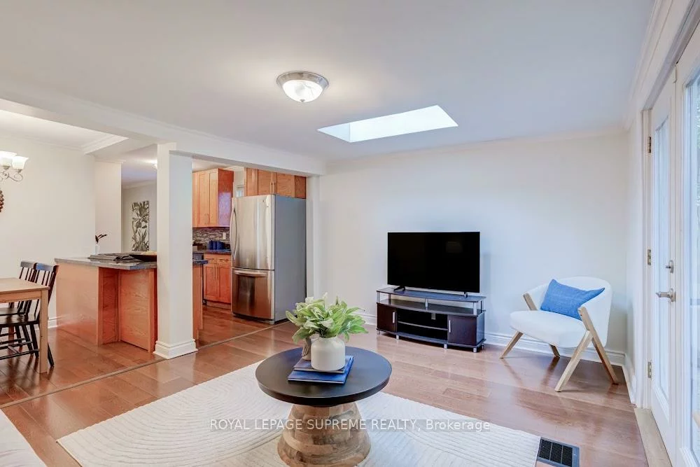 24, Wiley, Danforth Village-East York, Toronto