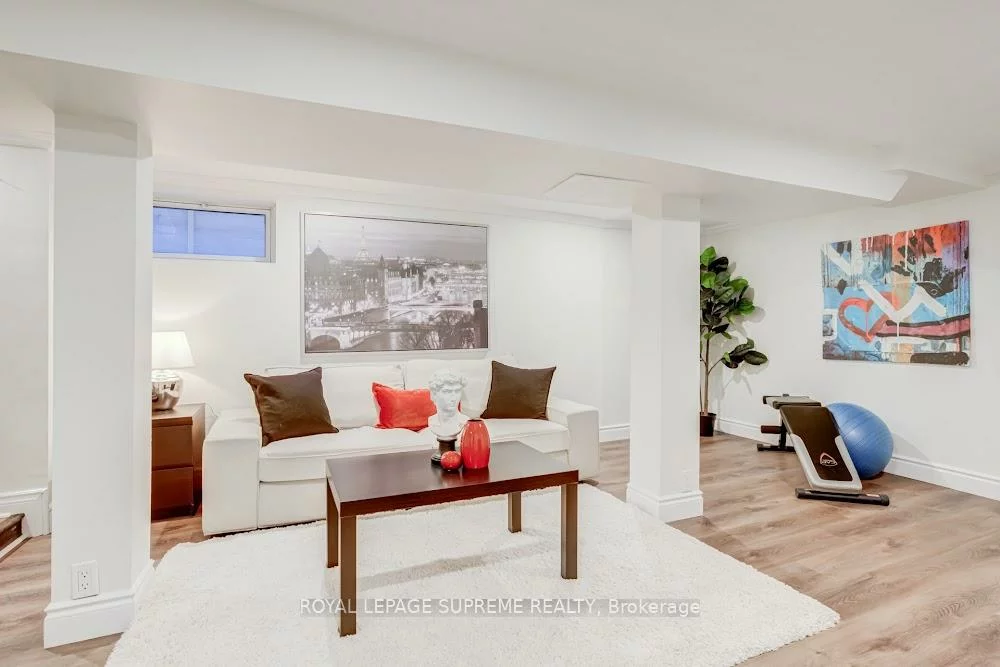 24, Wiley, Danforth Village-East York, Toronto