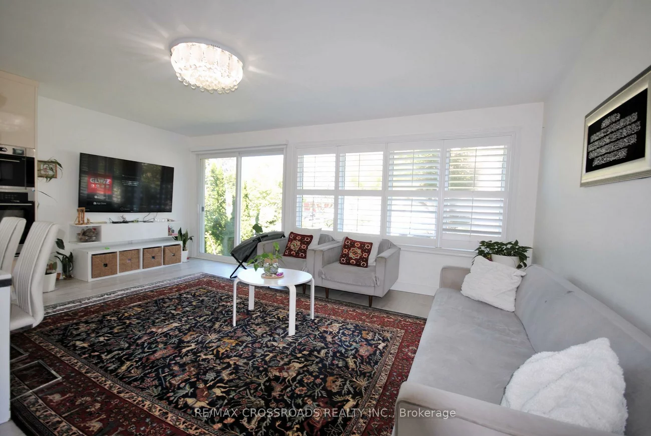 25, Arbutus, Dorset Park, Toronto