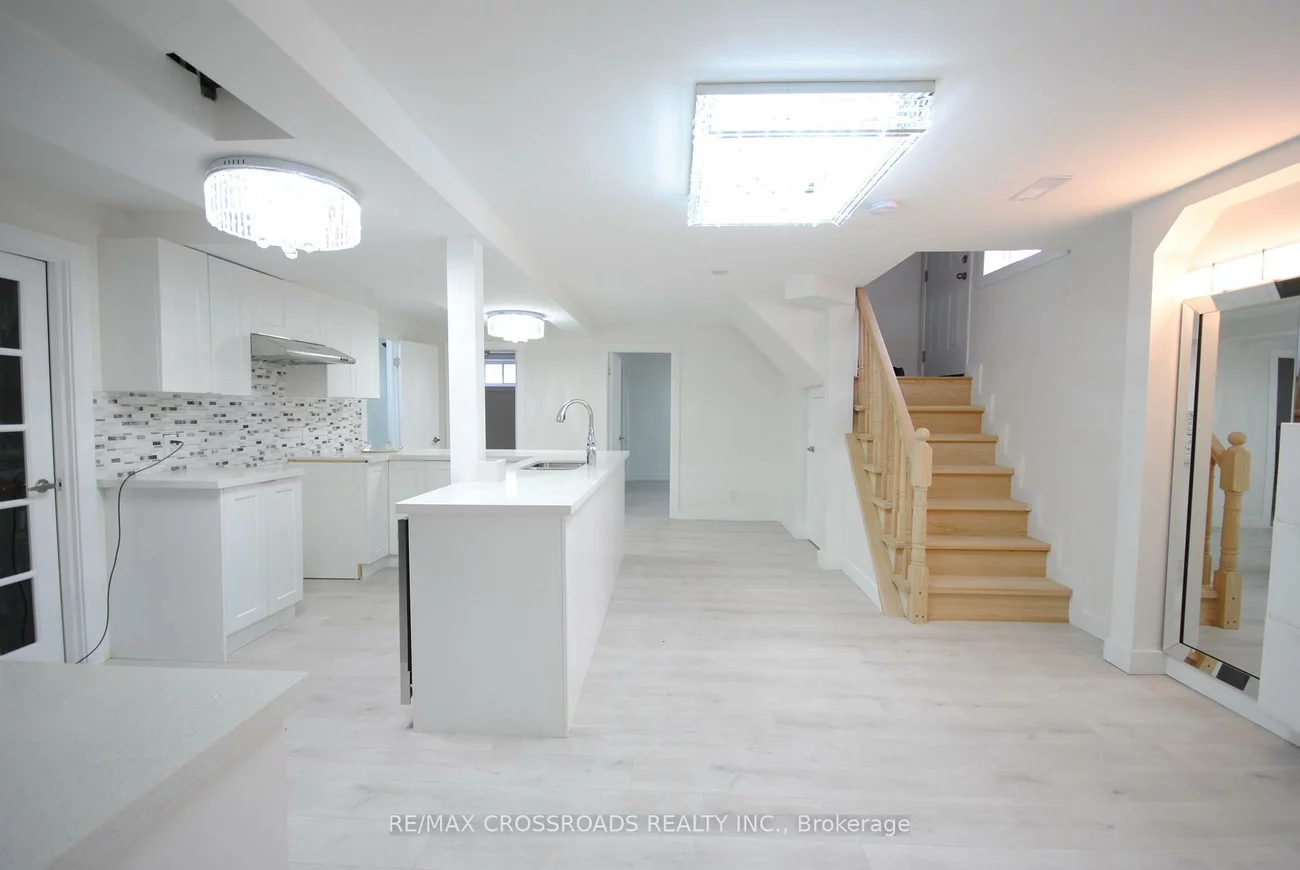 25, Arbutus, Dorset Park, Toronto