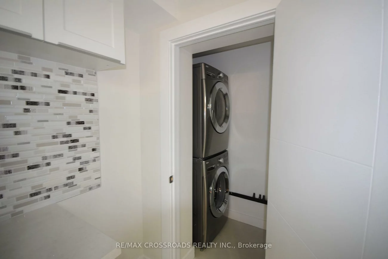 25, Arbutus, Dorset Park, Toronto