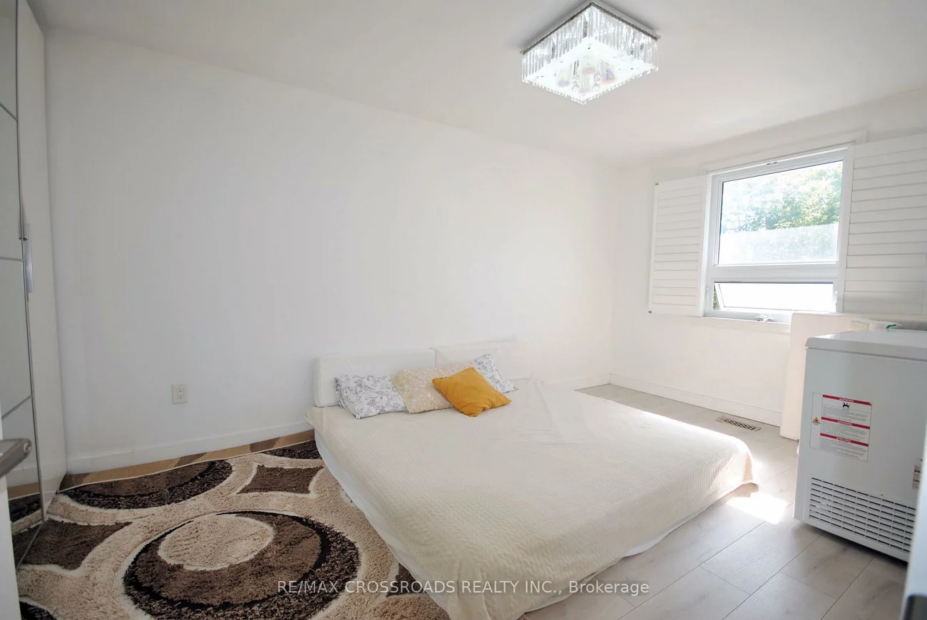 25, Arbutus, Dorset Park, Toronto