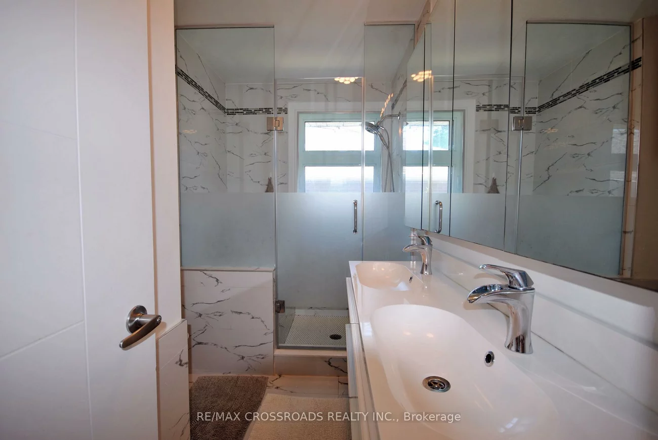 25, Arbutus, Dorset Park, Toronto
