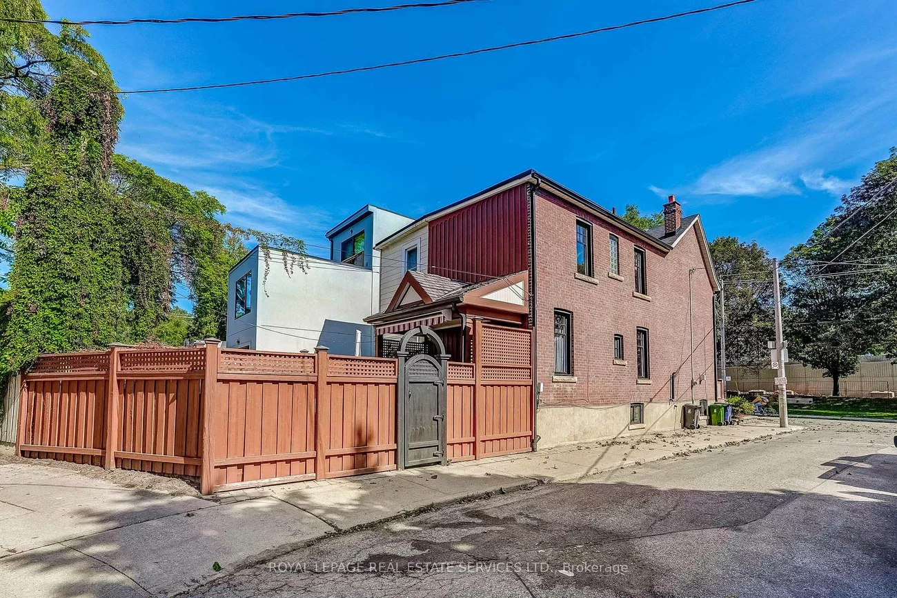 66, Wardell, South Riverdale, Toronto