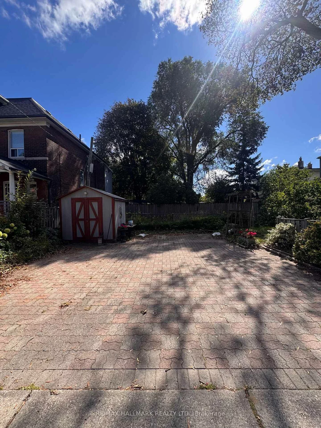 133, Hampton, North Riverdale, Toronto