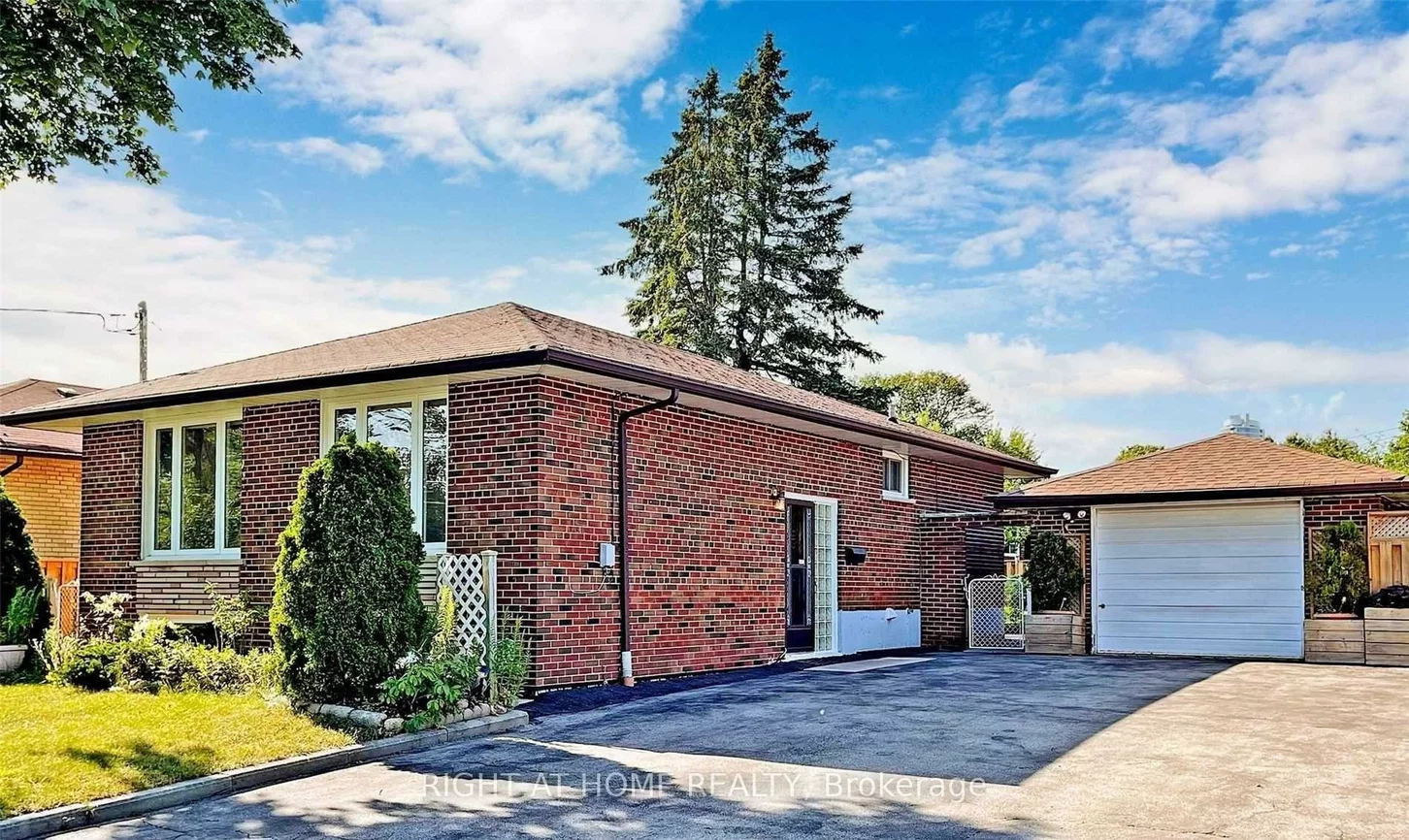32, Brimorton, Bendale, Toronto