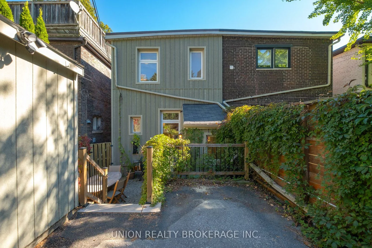 62, Bertmount, South Riverdale, Toronto