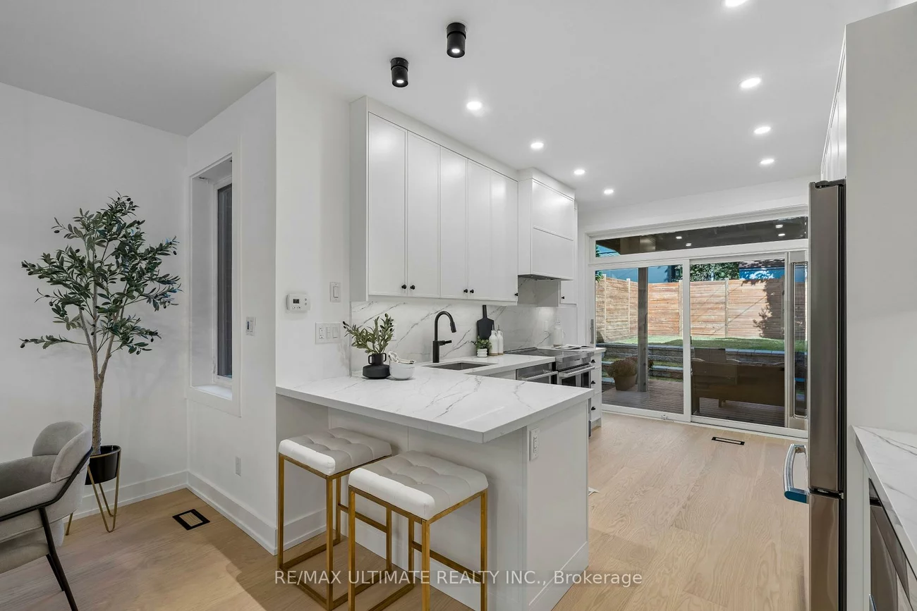 49, Ingham, North Riverdale, Toronto