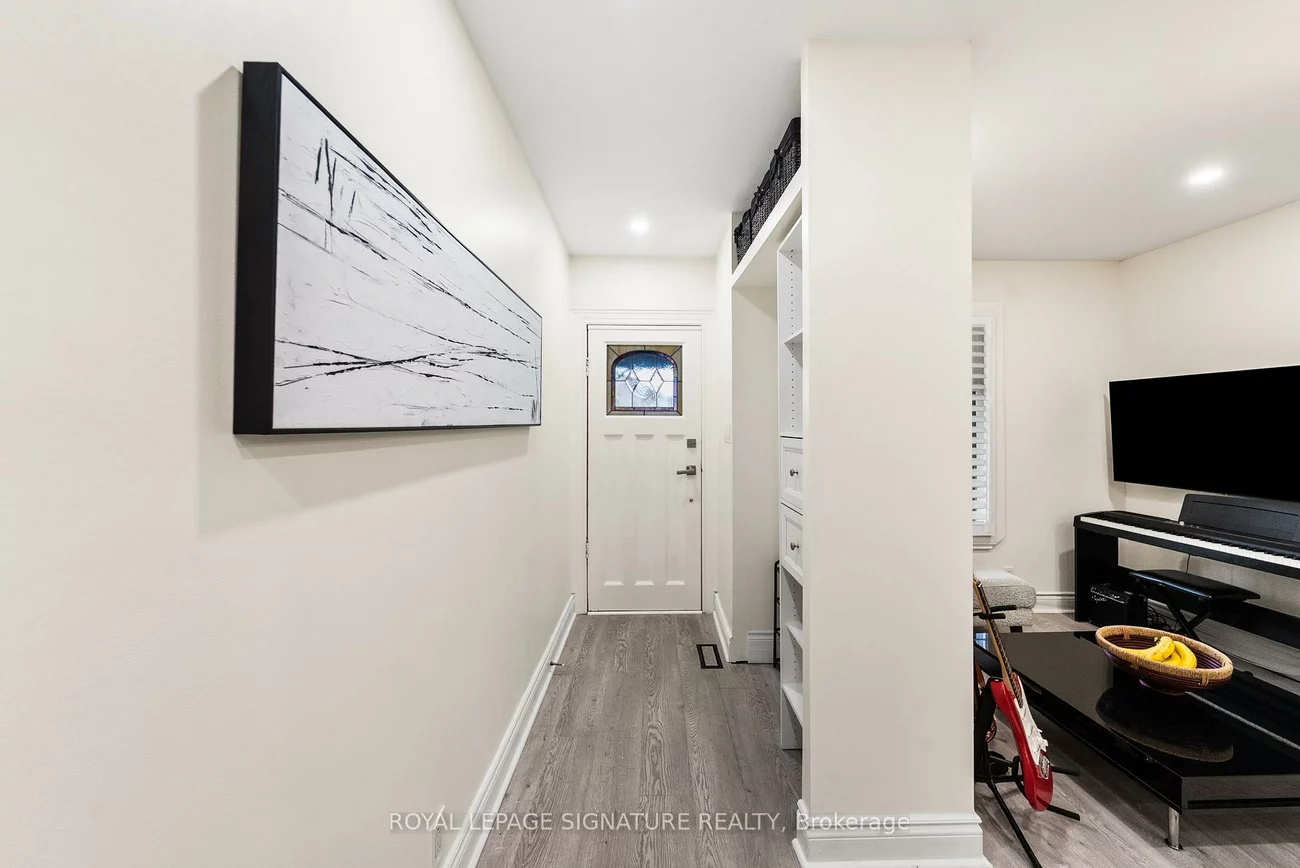 122, Duvernet, East End-Danforth, Toronto