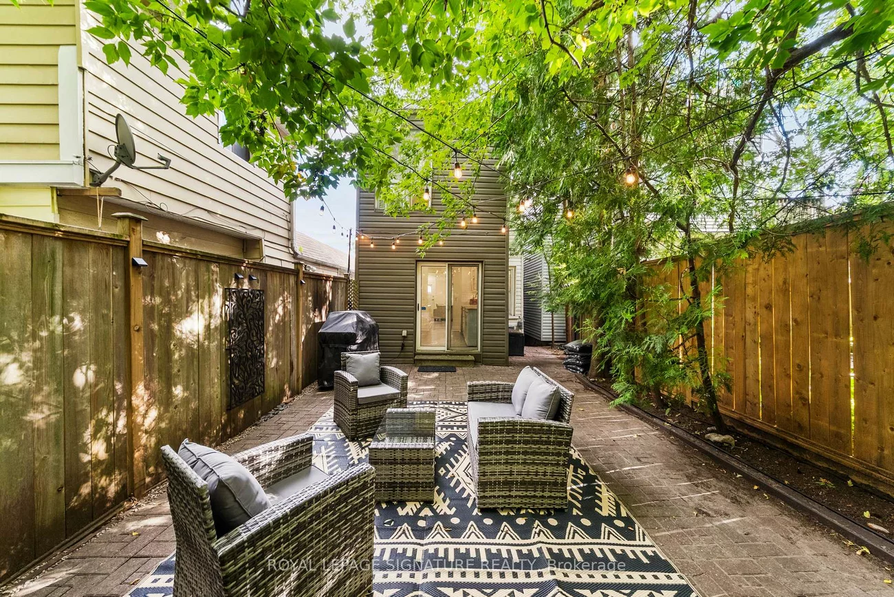122, Duvernet, East End-Danforth, Toronto