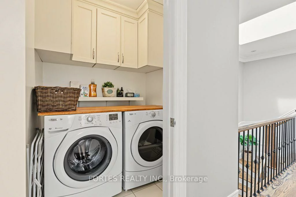 154, Holborne, Danforth Village-East York, Toronto