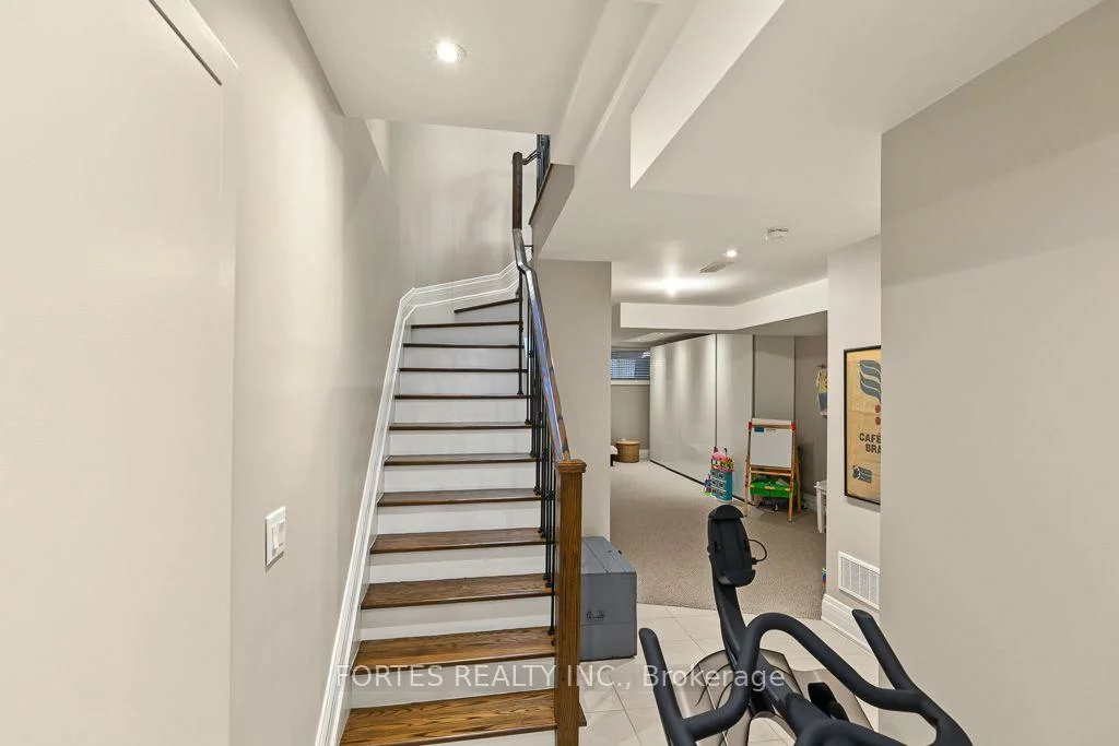 154, Holborne, Danforth Village-East York, Toronto
