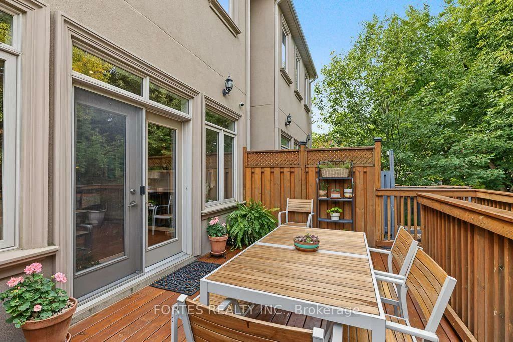 154, Holborne, Danforth Village-East York, Toronto