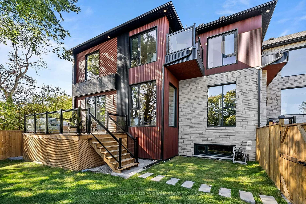 44, Sunnypoint, Cliffcrest, Toronto