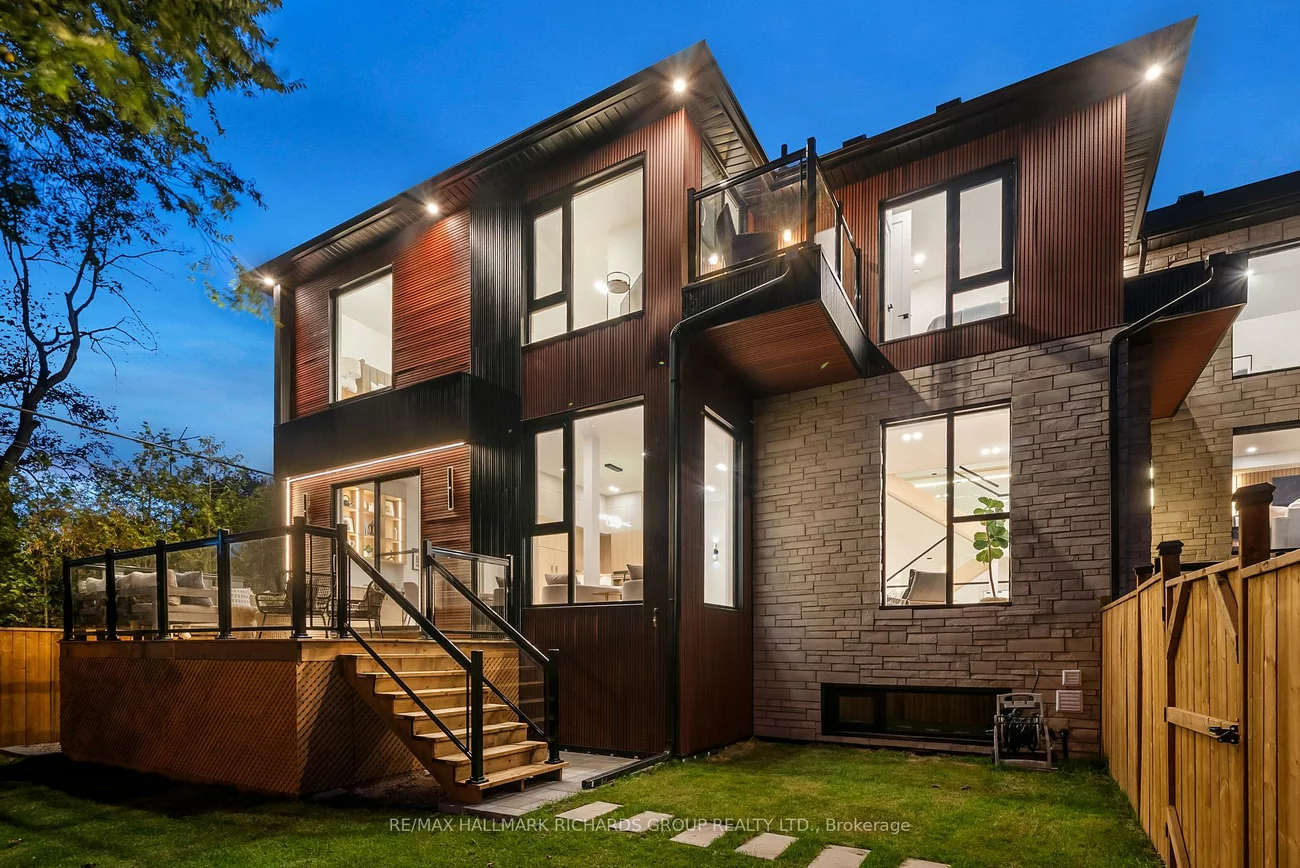 44, Sunnypoint, Cliffcrest, Toronto