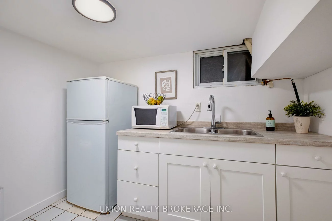 17, Ashland, Woodbine Corridor, Toronto