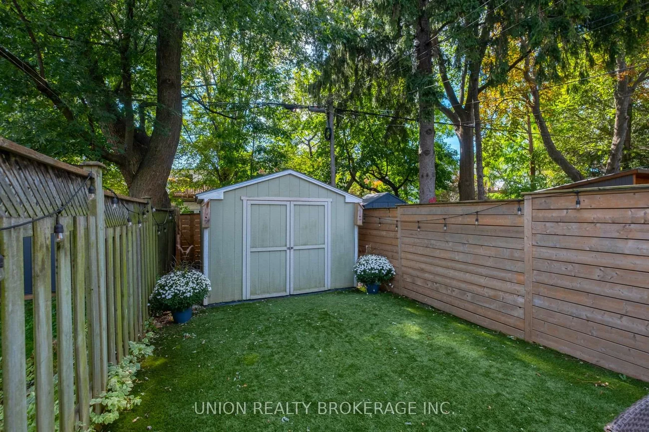 17, Ashland, Woodbine Corridor, Toronto