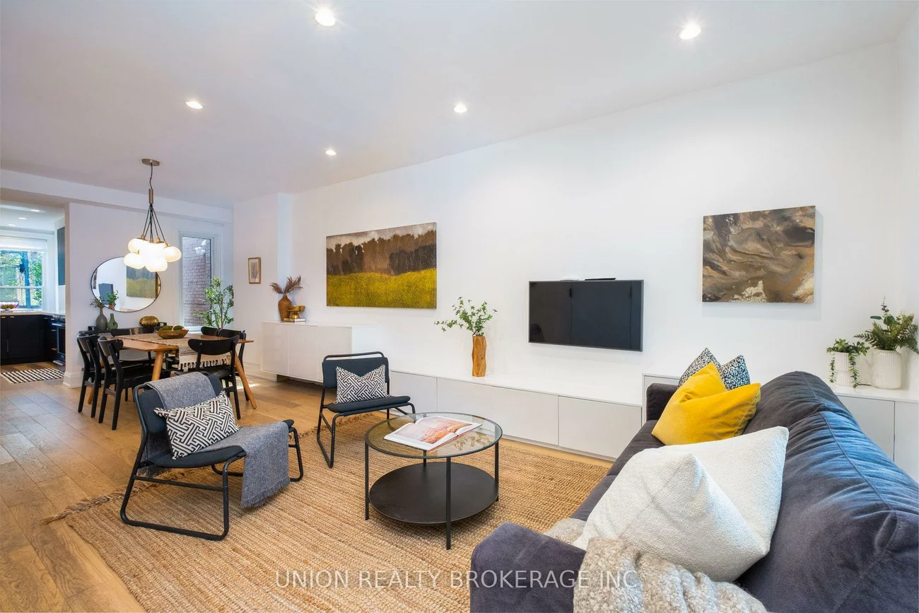 17, Ashland, Woodbine Corridor, Toronto