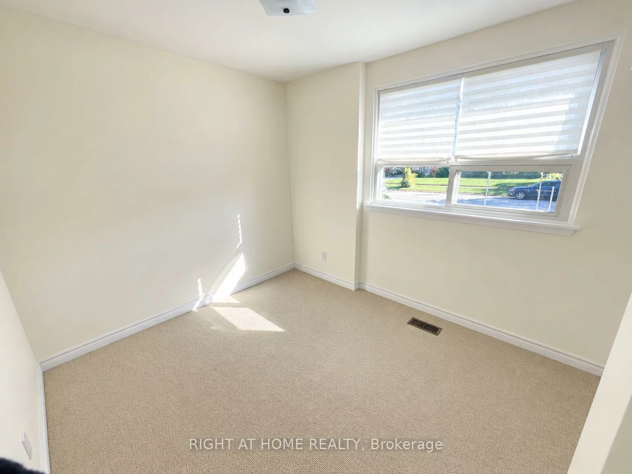 223, Ellendale, Dorset Park, Toronto