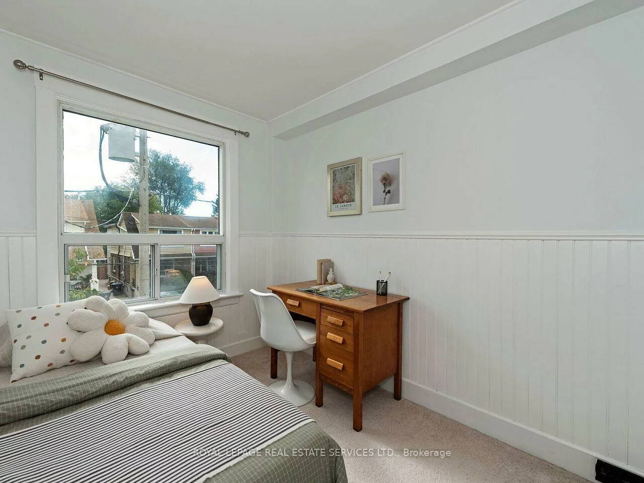 62, Newmarket, Woodbine-Lumsden, Toronto