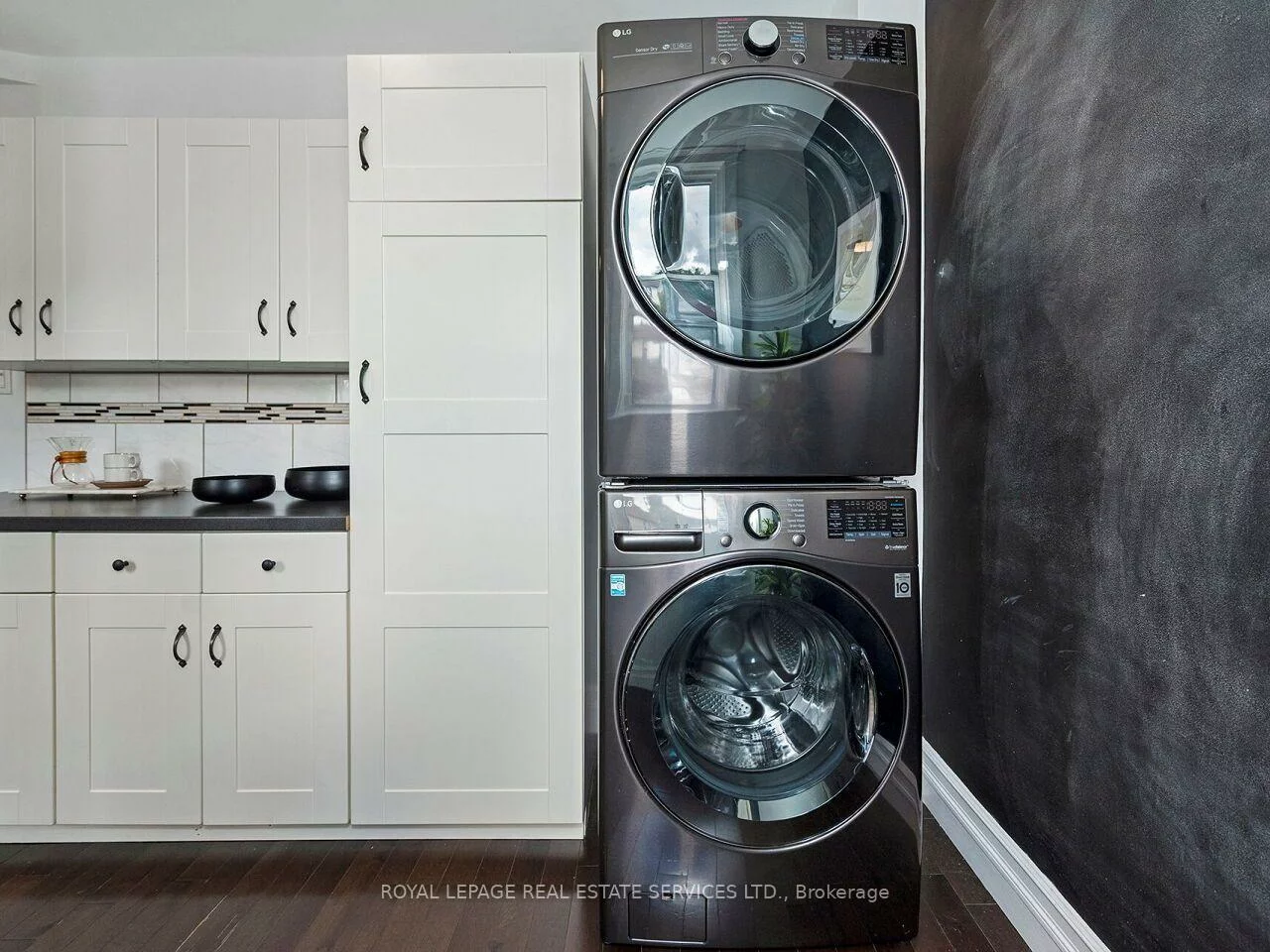 62, Newmarket, Woodbine-Lumsden, Toronto