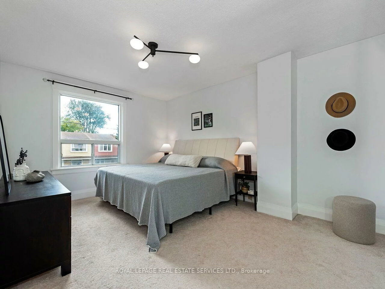 62, Newmarket, Woodbine-Lumsden, Toronto