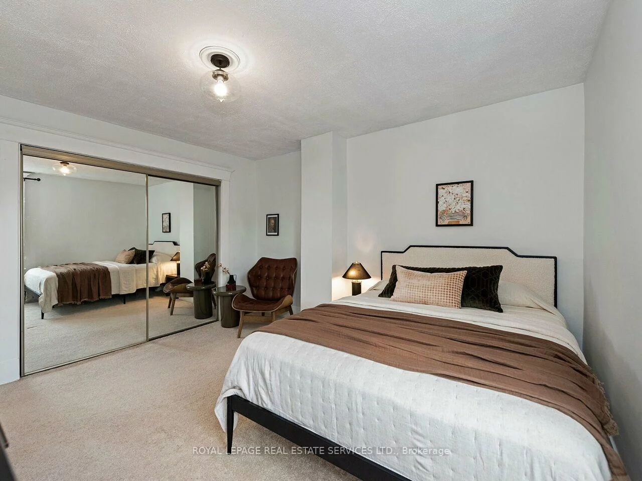 62, Newmarket, Woodbine-Lumsden, Toronto
