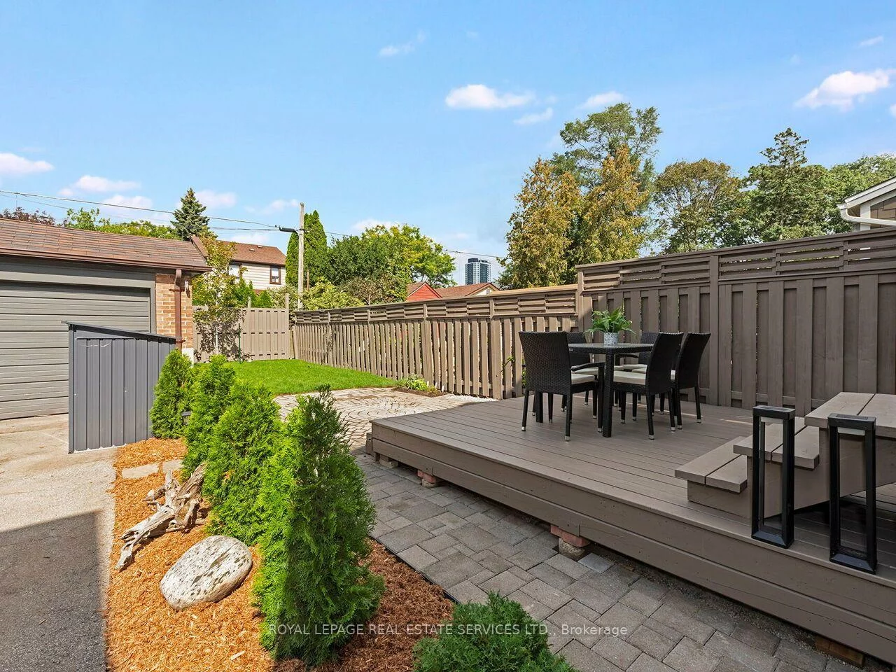 62, Newmarket, Woodbine-Lumsden, Toronto