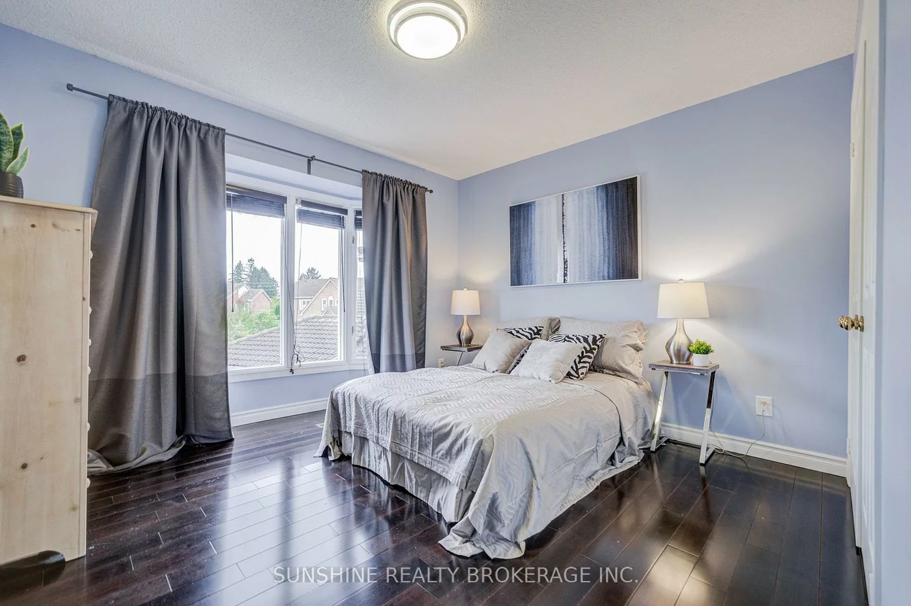 23, Parsborough, Rouge E11, Toronto