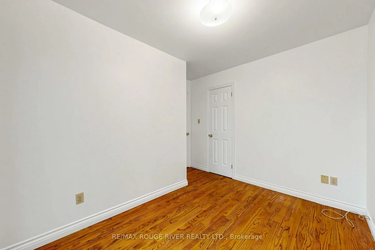 38, Lombardy, Kennedy Park, Toronto