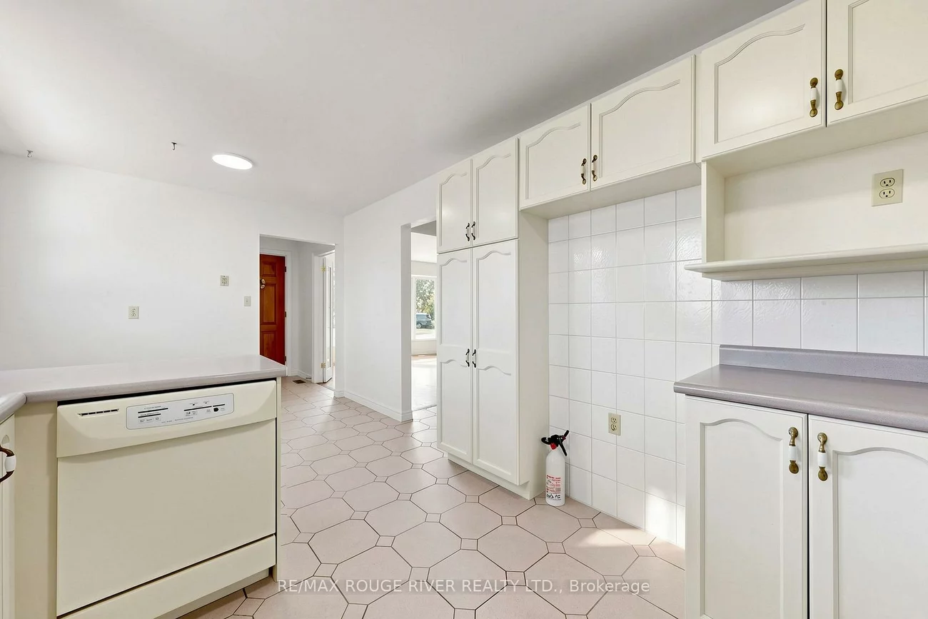 38, Lombardy, Kennedy Park, Toronto
