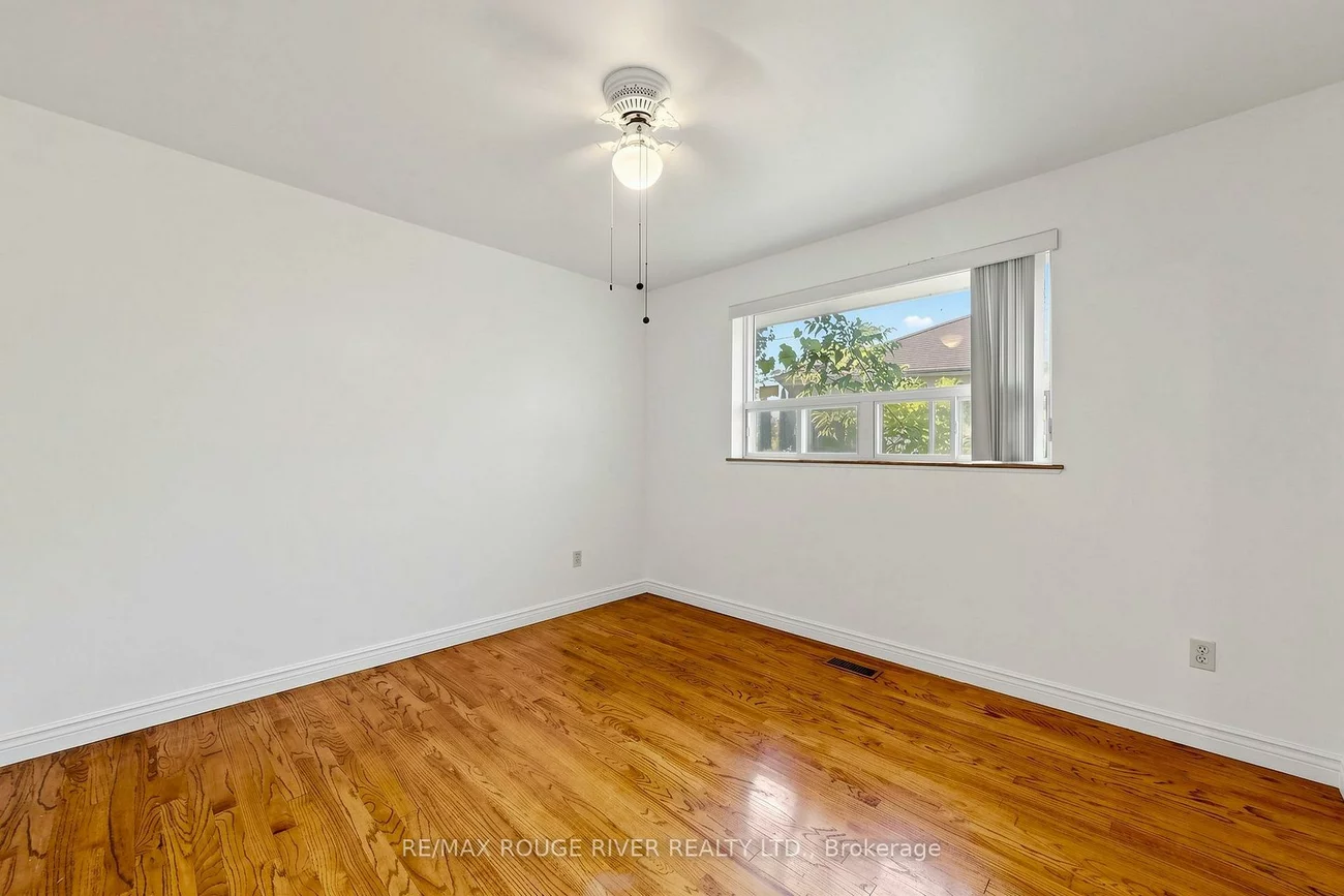 38, Lombardy, Kennedy Park, Toronto