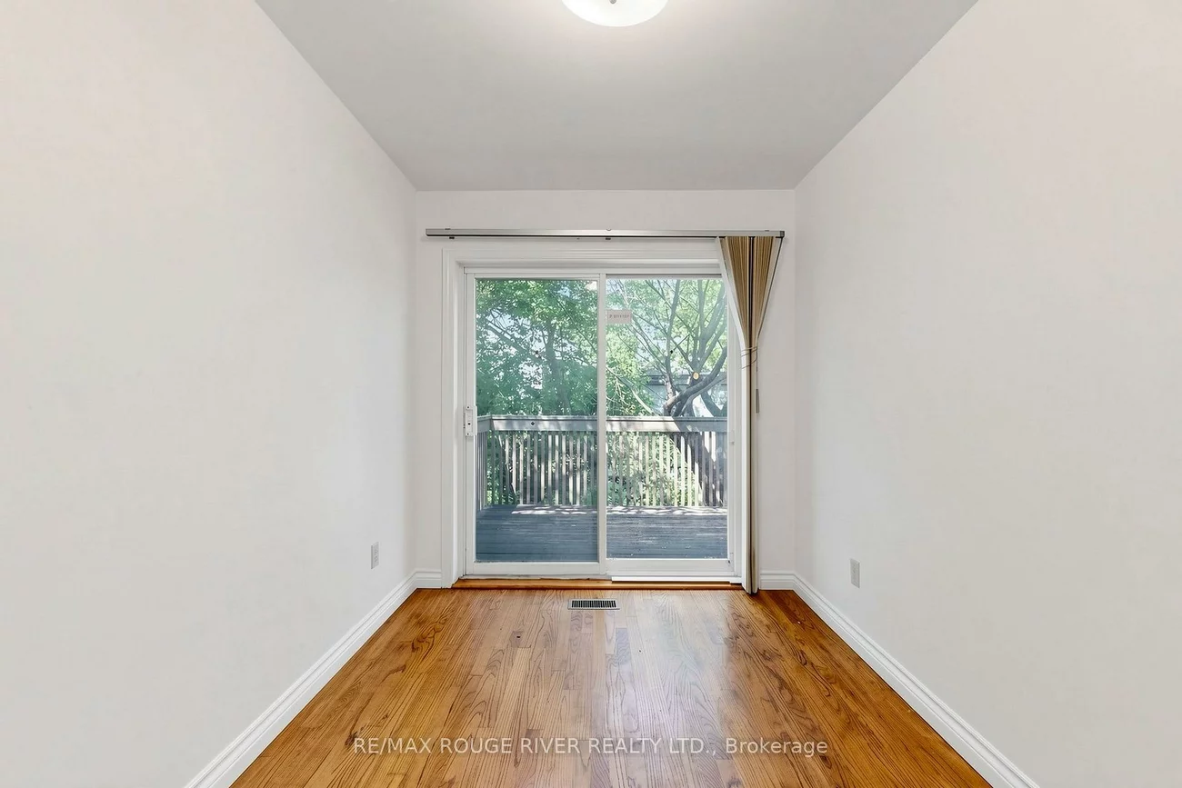 38, Lombardy, Kennedy Park, Toronto